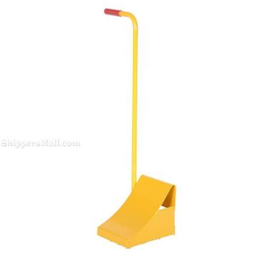 Steel tire chock with handle FAB-11-ERGO 2 Fabricated Steel Trailer Chock with Ergonomically designed handle 2