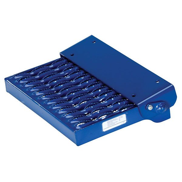 Spring-Loaded Serrated Fold-Up Step 350