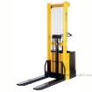 Full Powered Stacker with Power Drive and Powered Lift Models: S-62-FF & S-118-FF b